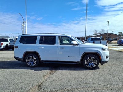 2022 Jeep Wagoneer Series III