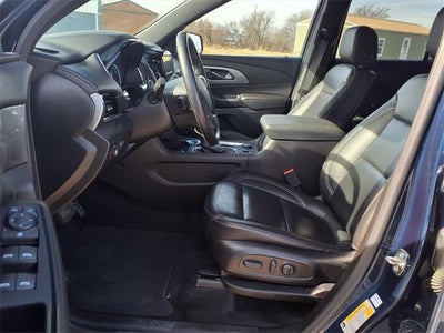 2022 Chevrolet Traverse LT Leather