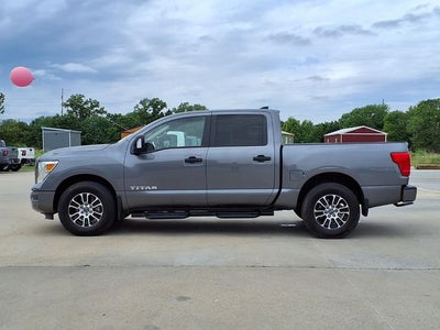 2024 Nissan Titan SV