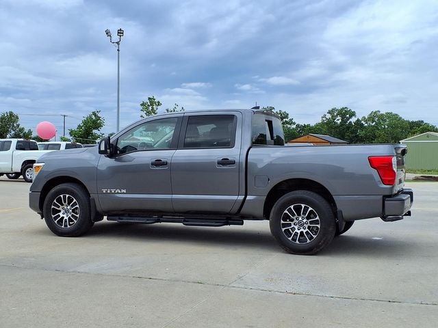 2024 Nissan Titan SV