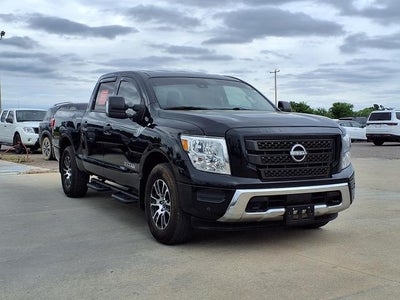 2024 Nissan Titan SV