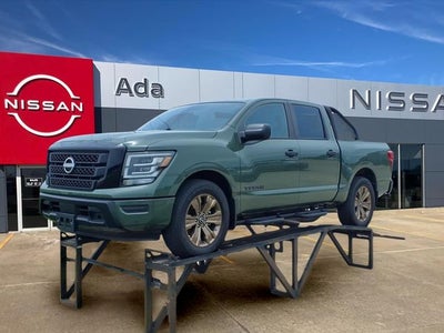 2024 Nissan Titan SV