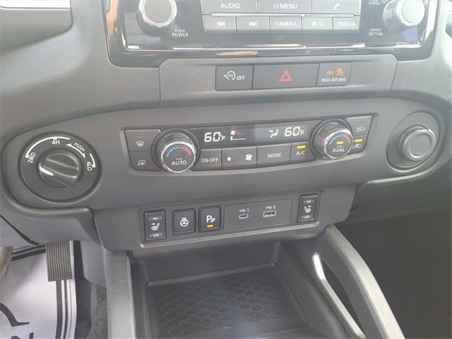 2024 Nissan Frontier SL