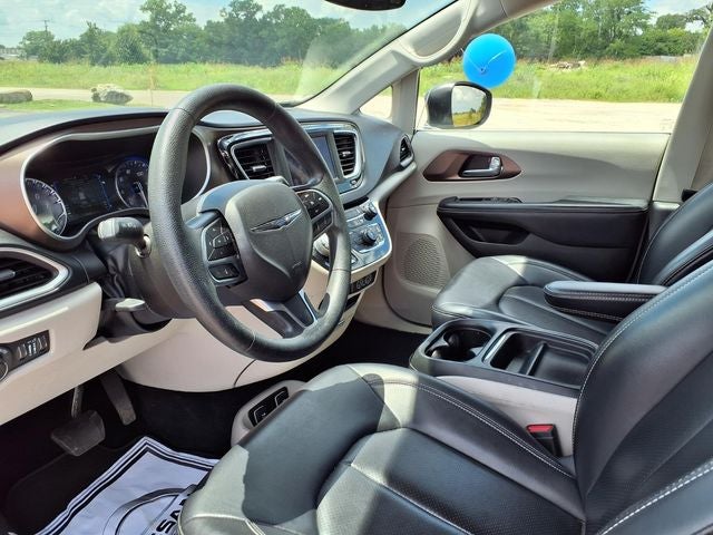 2021 Chrysler Voyager LXI