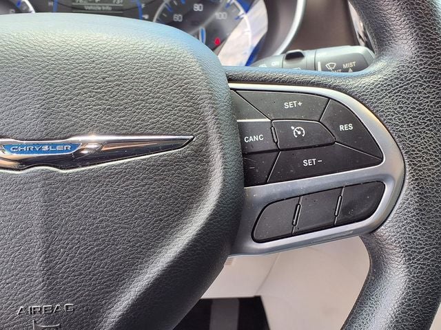 2021 Chrysler Voyager LXI