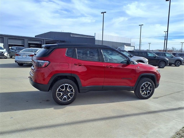 2025 Jeep Compass Trailhawk