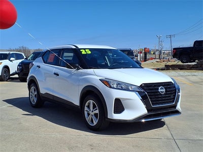 2025 Nissan Kicks Play S