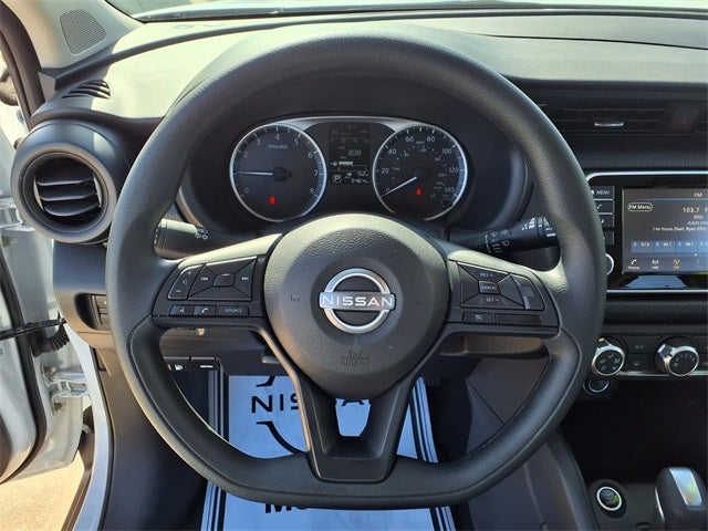 2025 Nissan Kicks Play S