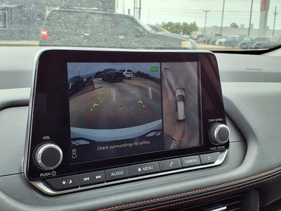 2025 Nissan Rogue Rock Creek