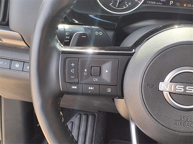 2024 Nissan Pathfinder SL