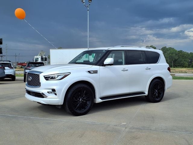 2023 INFINITI QX80 LUXE
