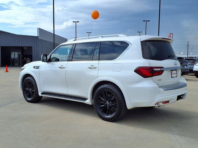 2023 INFINITI QX80 LUXE