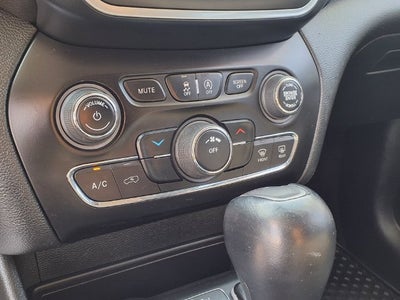 2022 Jeep Cherokee X