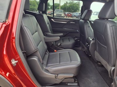 2024 GMC Acadia Elevation