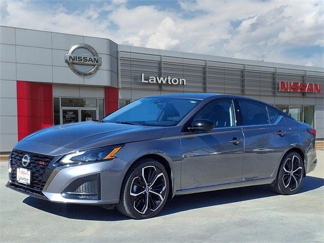 2023 Nissan Altima SR