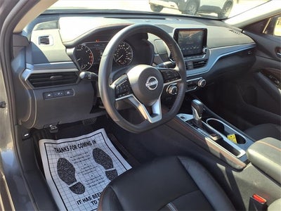 2023 Nissan Altima SR