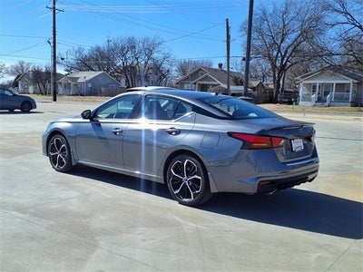 2023 Nissan Altima SR