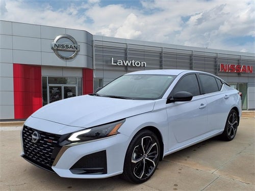 2025 Nissan Altima SR