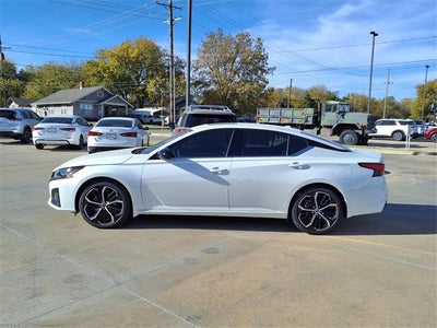 2025 Nissan Altima SR