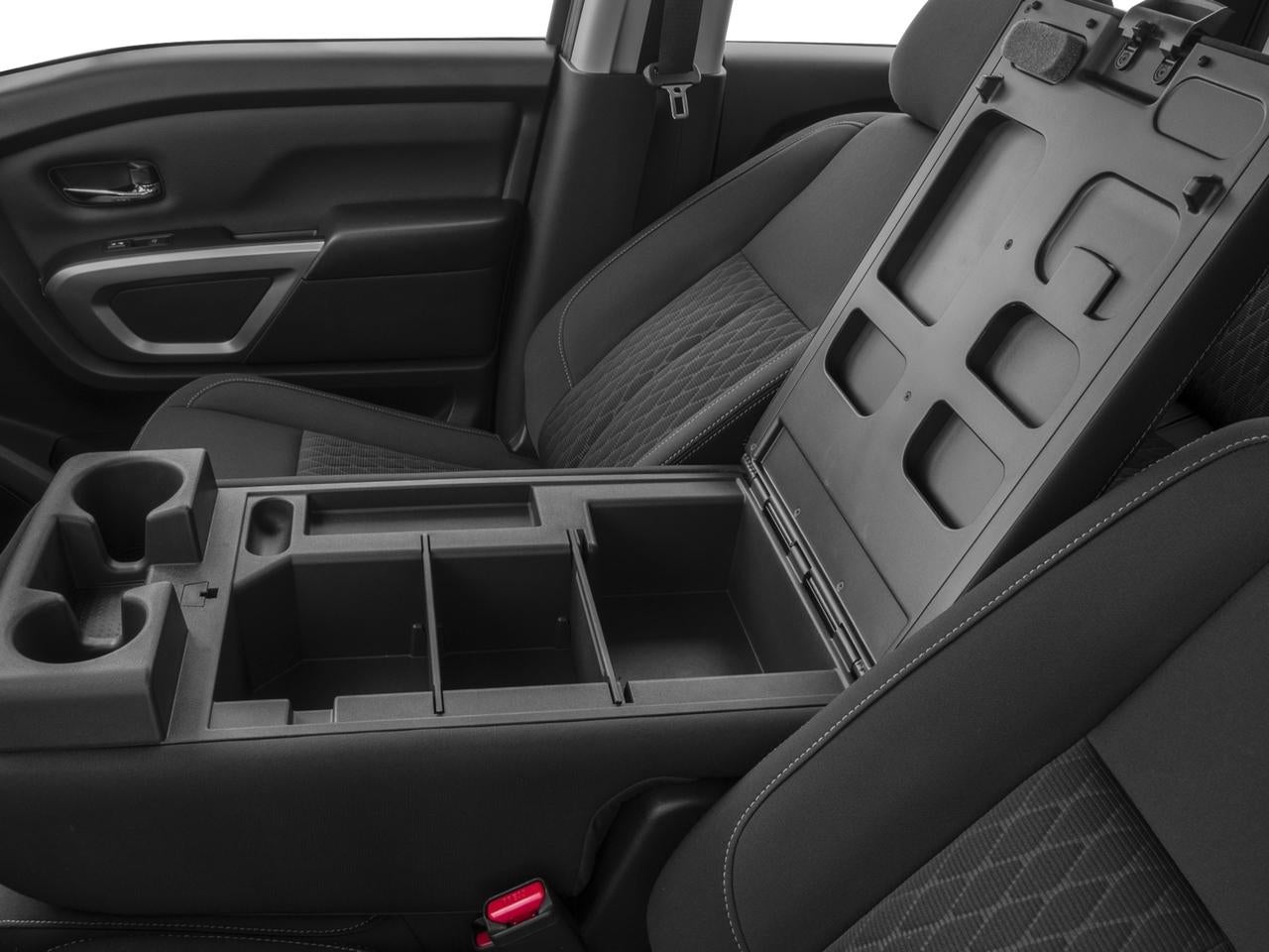 2017 Nissan Titan SV