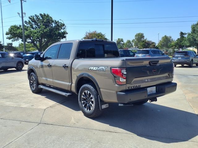 2022 Nissan TITAN Crew Cab PRO-4X®