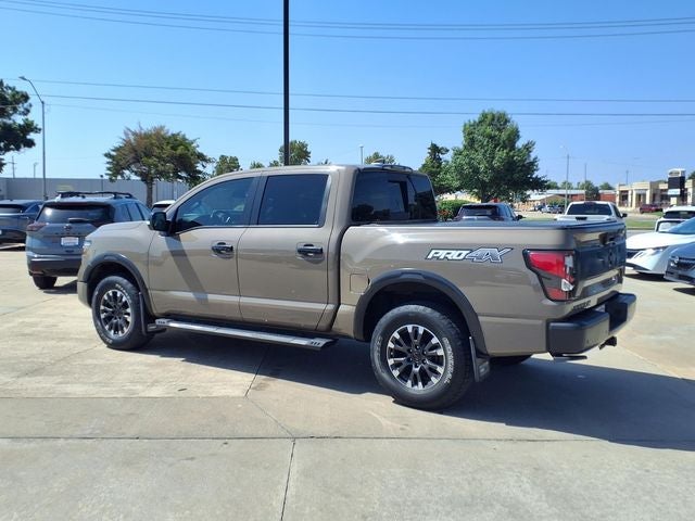 2022 Nissan TITAN Crew Cab PRO-4X®