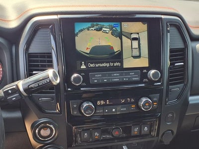 2022 Nissan TITAN Crew Cab PRO-4X®