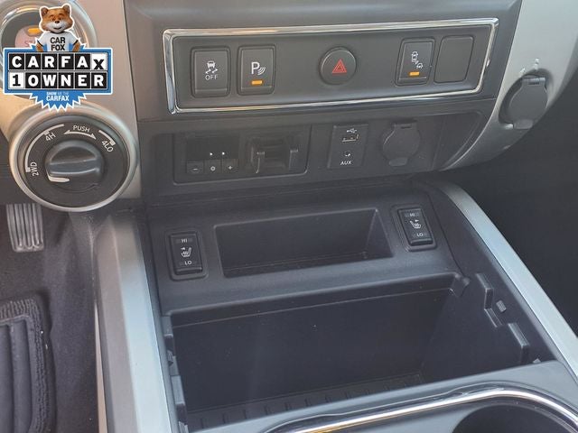 2017 Nissan Titan XD SV