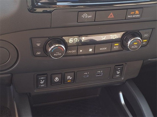 2024 Nissan Frontier Crew Cab SV