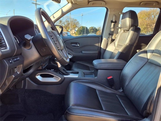 2024 Nissan Frontier Crew Cab SL