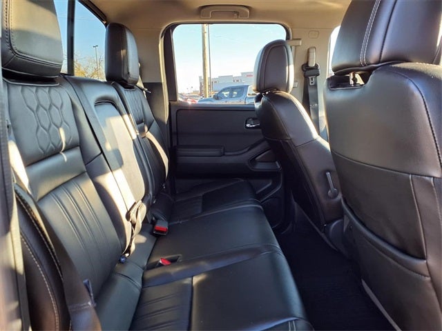 2024 Nissan Frontier Crew Cab SL