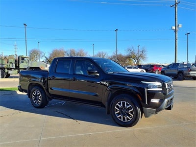2024 Nissan Frontier Crew Cab SL
