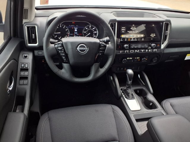 2027 Nissan Frontier Crew Cab SV