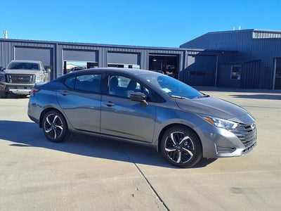 2025 Nissan Versa SR