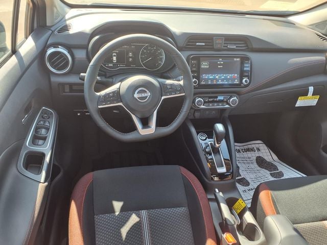 2025 Nissan Versa SR