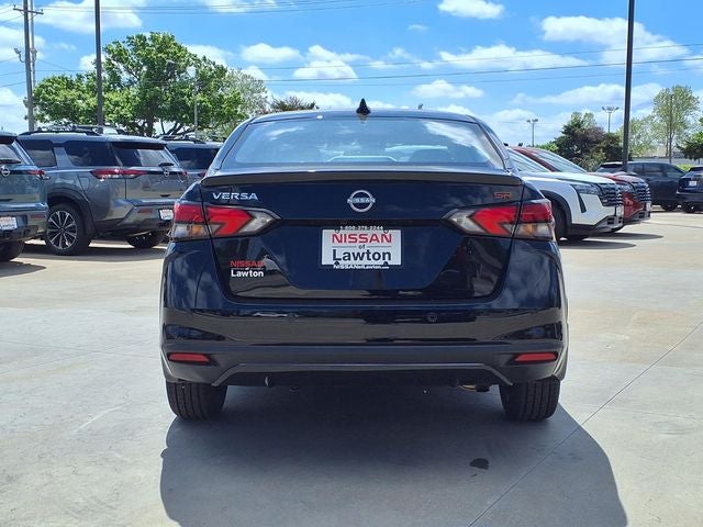 2025 Nissan Versa SR