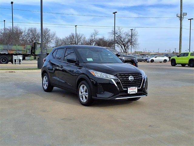 2025 Nissan Kicks Play S