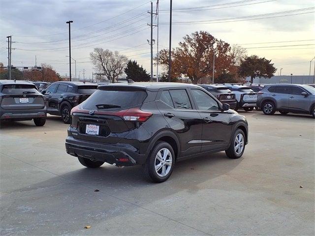 2025 Nissan Kicks Play S