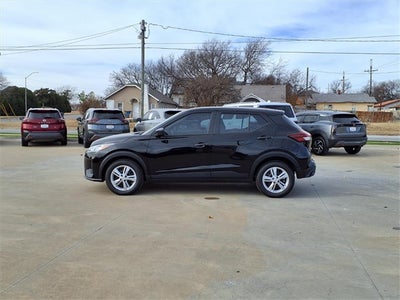 2025 Nissan Kicks Play S