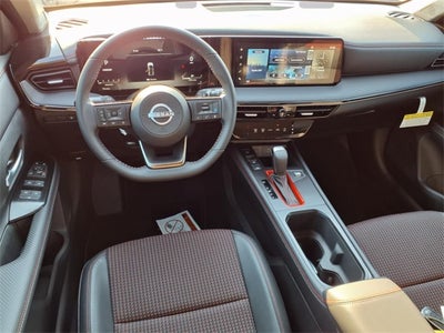 2025 Nissan Kicks SR