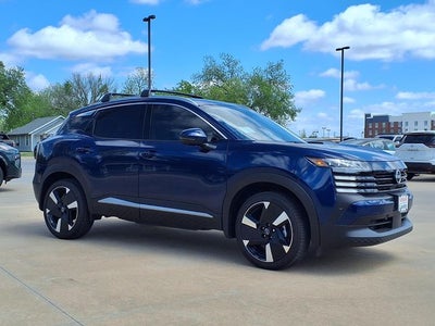 2025 Nissan Kicks SR