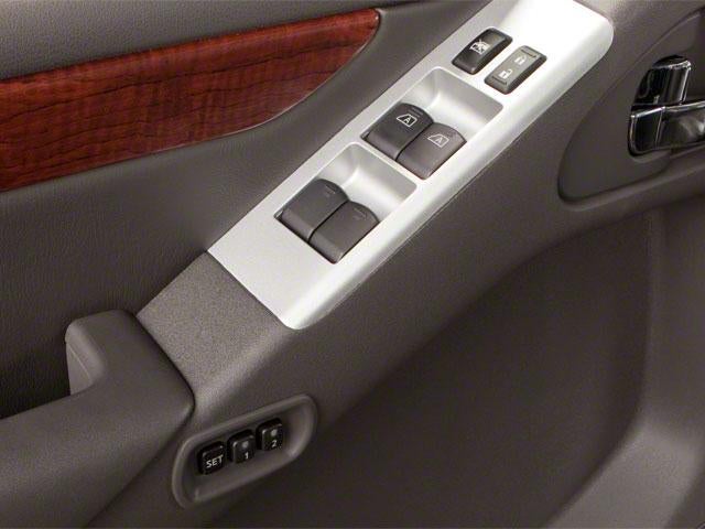 2011 Nissan Pathfinder SV