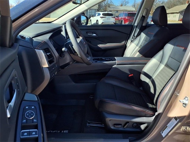 2025 Nissan Rogue Rock Creek®