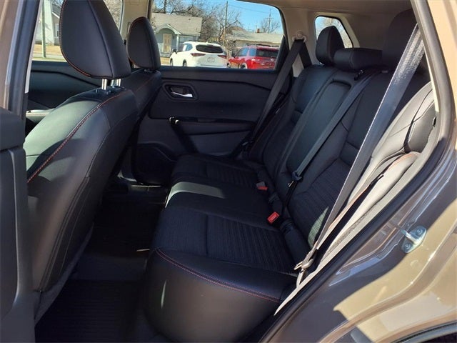 2025 Nissan Rogue Rock Creek®