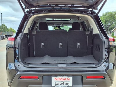 2026 Nissan Pathfinder SV
