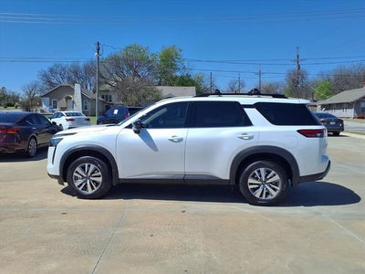 2026 Nissan Pathfinder SL