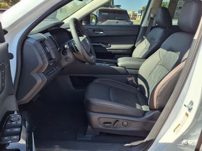 2026 Nissan Pathfinder Platinum