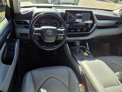 2021 Toyota Highlander Platinum