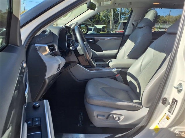 2021 Toyota Highlander Platinum