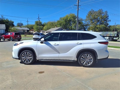 2021 Toyota Highlander Platinum